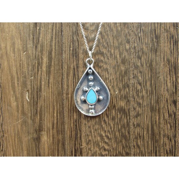 Jewelry - 18" Sterling Silver Heavily Tarnished Blue Inlay Pendant Necklace Vintage
